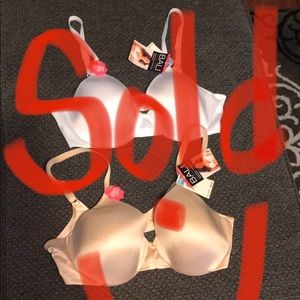 Bali Smoothing & Concealing Underwire Bra/ Petals